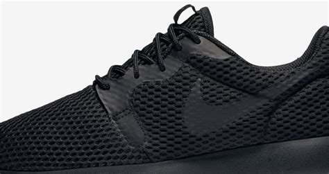 Women's Nike Roshe One Breathe 'Triple Black'. Nike 